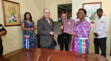 Kenya Gov't to Import More Cuban Doctors into the Country