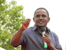 Kenyan MP Videotaped Beating up Blogger for 'Defaming' Him