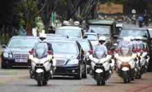 Placard-Carrying Man Arrested for Blocking Uhuru’s Motorcade in Nairobi