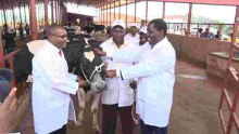 Uhuru Delivers Gift of a Special Cow to Burundi President Evariste Ndayishimiye