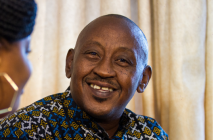 Uhuru Contributes Sh2 Million Towards Vioja Mahakamani Actor Gibson Gathu’s Treatment 
