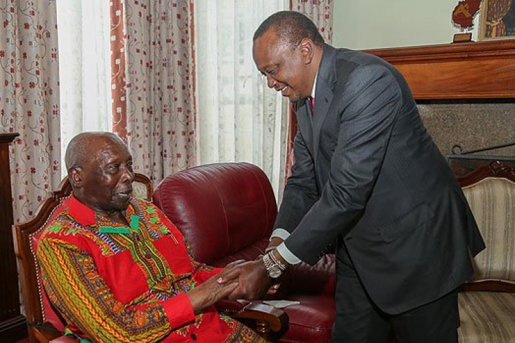 Uhuru Visits Moi at Nairobi Hospital