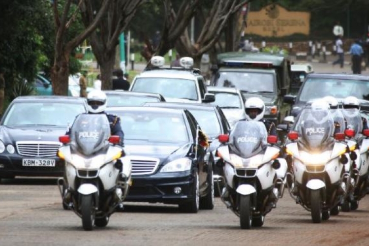 Placard-Carrying Man Arrested for Blocking Uhuru’s Motorcade in Nairobi