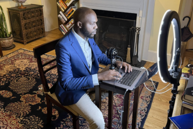 Kenyan Journalist Larry Madowo Delivers Lecture at Canada’s Carleton University 
