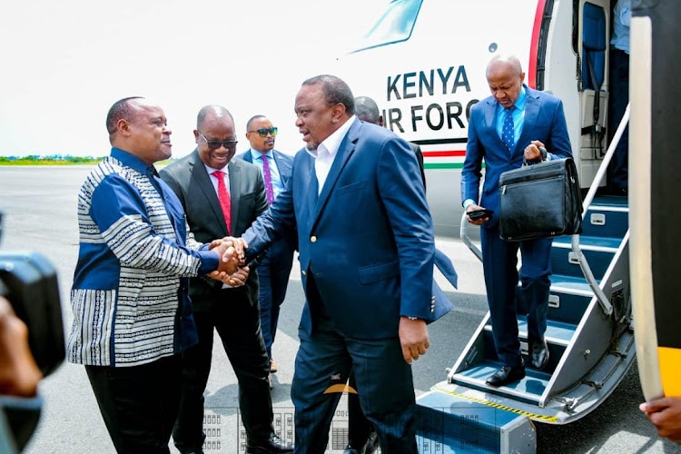 Uhuru Kenyatta Lands in Bujumbura for DRC Peace Talks